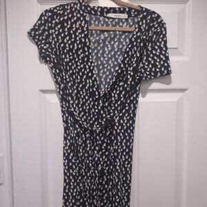 Mango Short sleeve v-neck dress